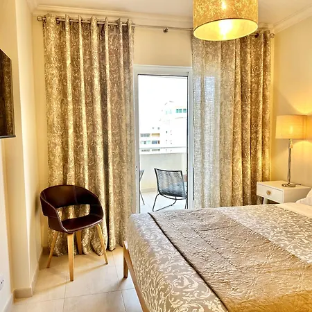 Exclusive Beachfront Moments - Sea View Balcony, Private Garage, Wifi, Ac * ポルティマン