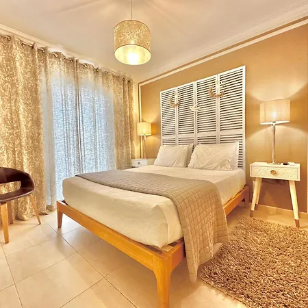 Apartamento Exclusive Beachfront Moments - Sea View Balcony, Private Garage, Wifi, Ac *