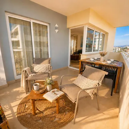 Beachfront Moments - Ocean View Balcony Apartman *