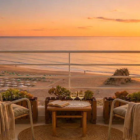 Exclusive Front-line Moments - Sea View Balcony, Private Garage, Wifi, Ac * Portimão