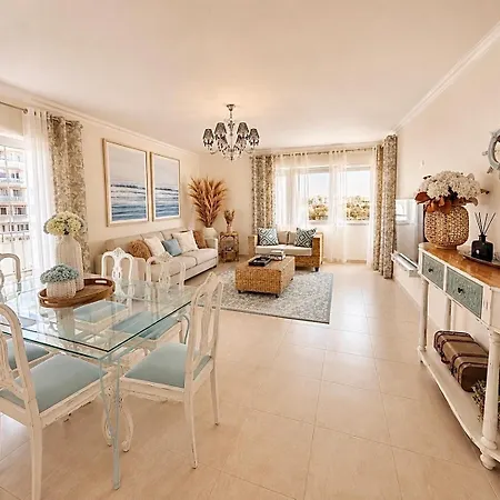 Exclusive Front-line Moments - Sea View Balcony, Private Garage, Wifi, Ac Апартаменты