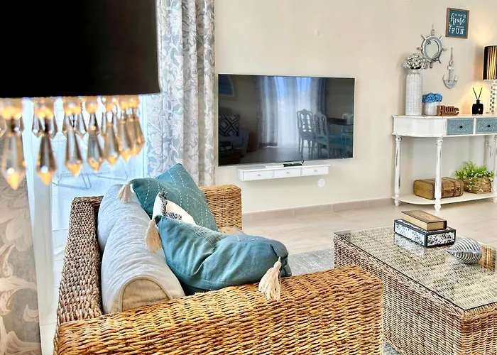 Exclusive Beachfront Moments - Sea View Balcony, Private Garage, Wifi, Ac Portimão