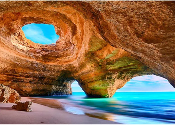 Exclusive Beachfront Moments - Sea View Balcony, Private Garage, Wifi, Ac Apartmán *