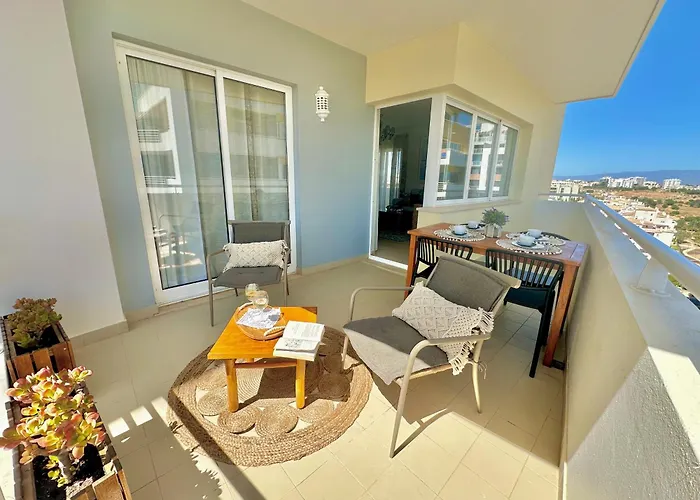 Exclusive Beachfront Moments - Sea View Balcony, Private Garage, Wifi, Ac Appartement Portimão